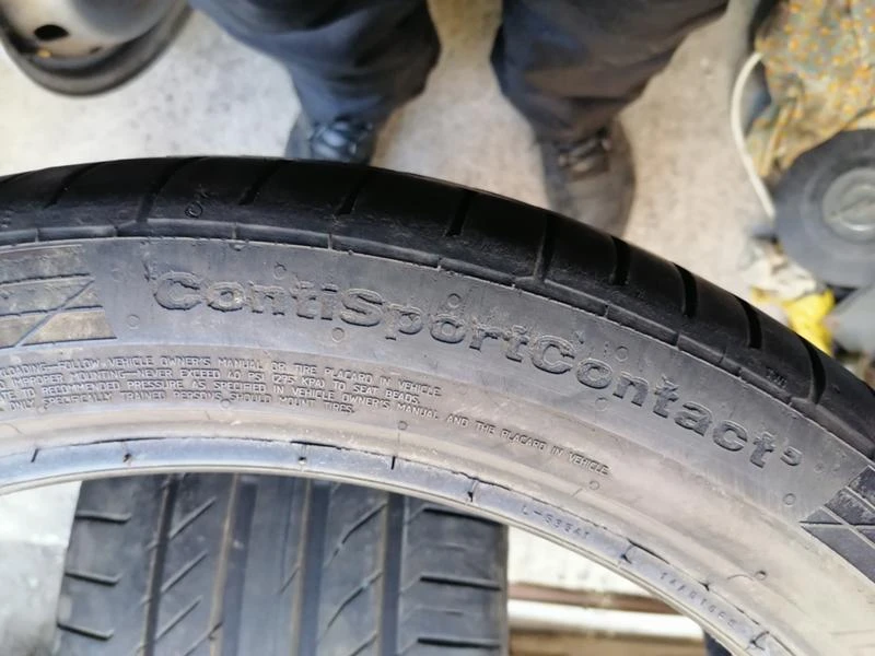 Гуми Летни 245/40R19, снимка 10 - Гуми и джанти - 31638525