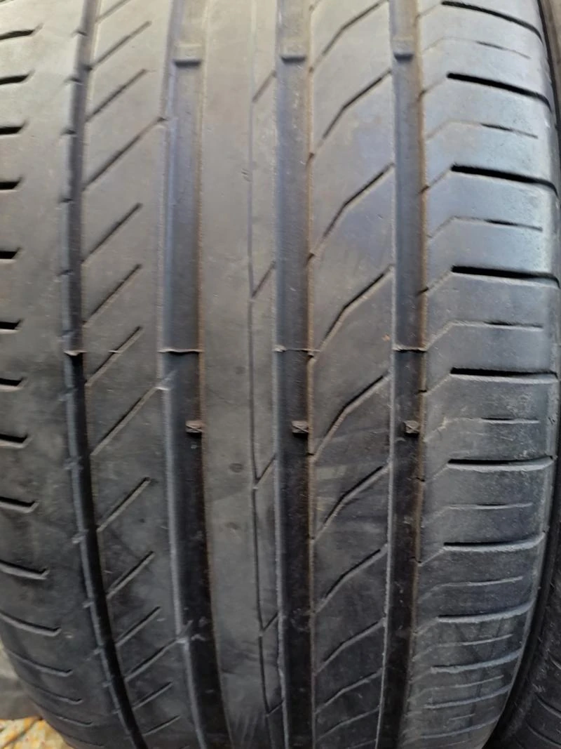 Гуми Летни 245/40R19, снимка 6 - Гуми и джанти - 31638525