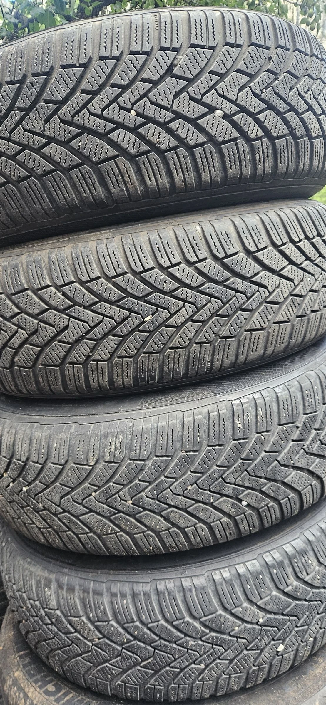 Гуми Всесезонни 195/65R15, снимка 5 - Гуми и джанти - 48935398