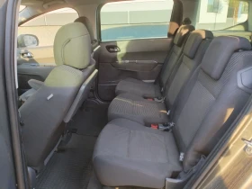 Peugeot 5008 1.6 HDI 112HP КЛИМА 6СК КЛИМA FULL, снимка 16