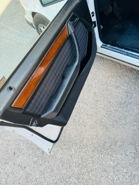 Mercedes-Benz 124 200 , снимка 8