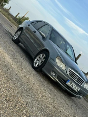 Mercedes-Benz C 200, снимка 2