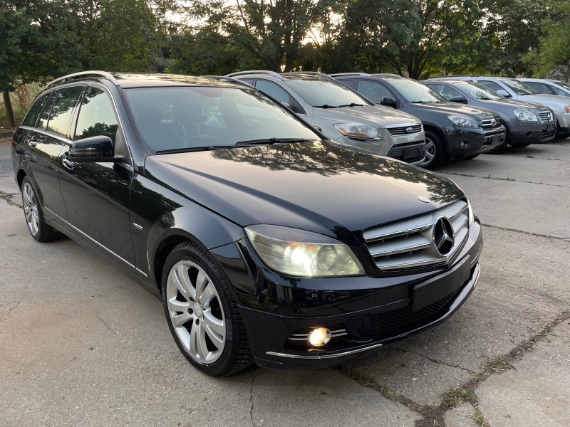 Mercedes-Benz C 220 Автоматик, снимка 2 - Автомобили и джипове - 46517956