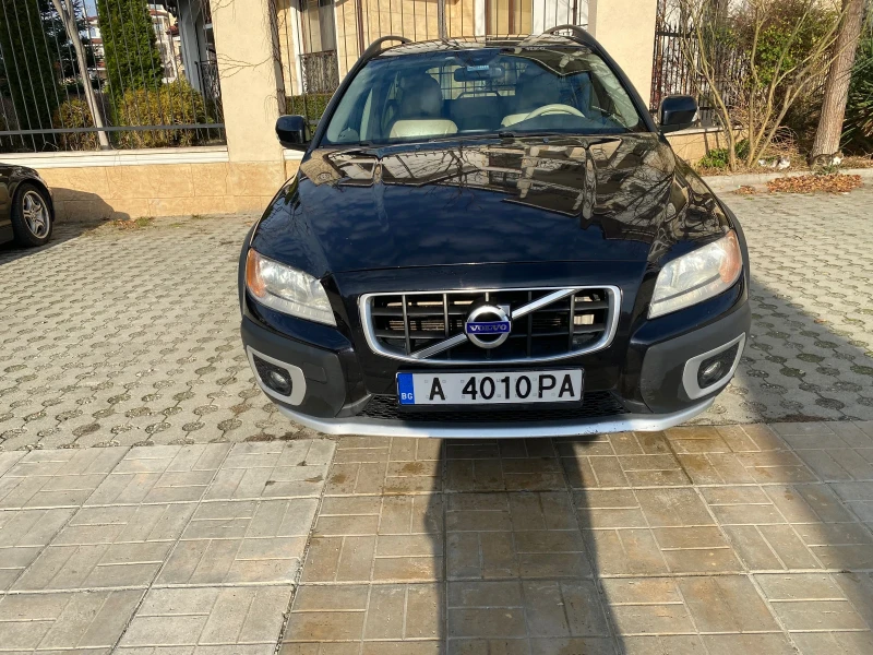 Volvo Xc70 2, 4 D, снимка 1 - Автомобили и джипове - 47612609