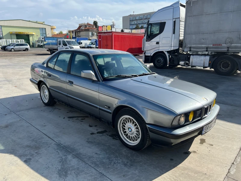 BMW 520, снимка 1 - Автомобили и джипове - 47483144