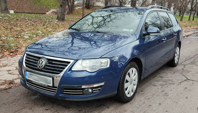 VW Passat, снимка 1 - Автомобили и джипове - 48078562