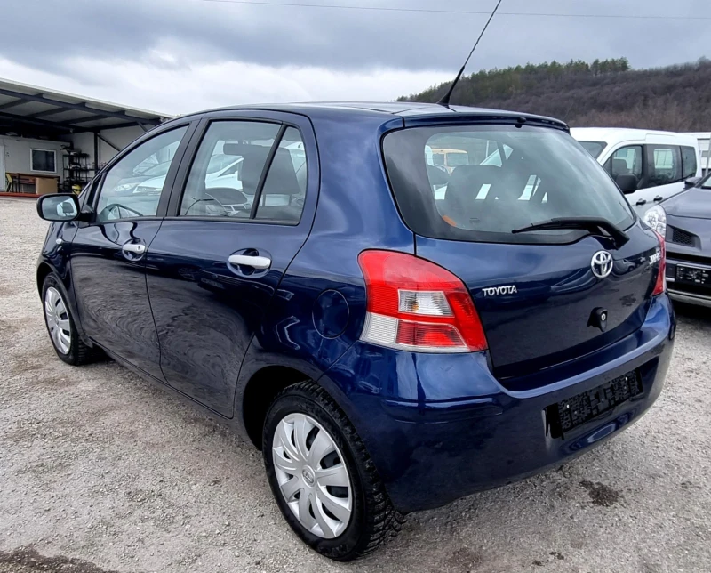 Toyota Yaris 1.33 vvti 100к.с., снимка 6 - Автомобили и джипове - 48677913