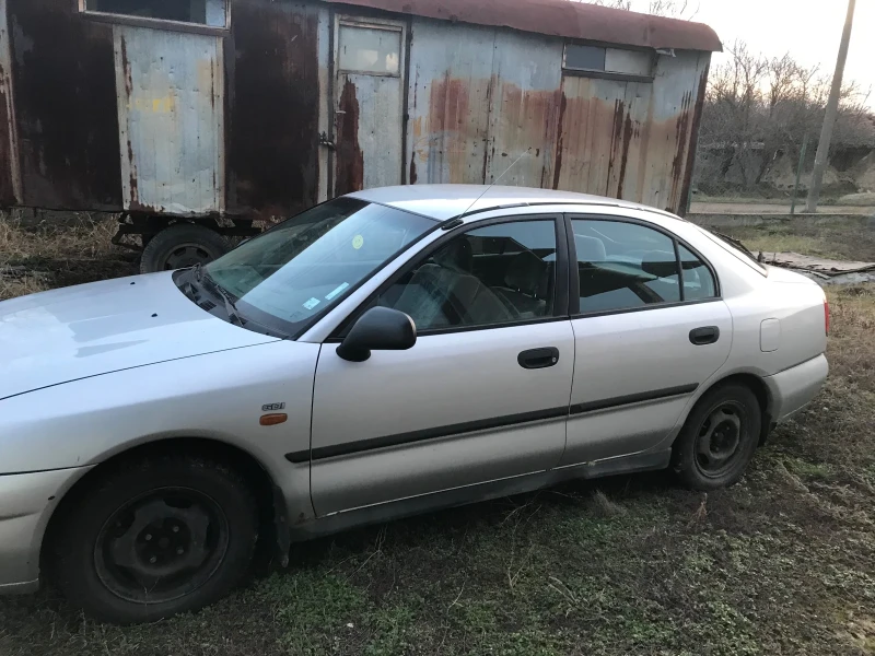 Mitsubishi Carisma GDI, снимка 4 - Автомобили и джипове - 48948738