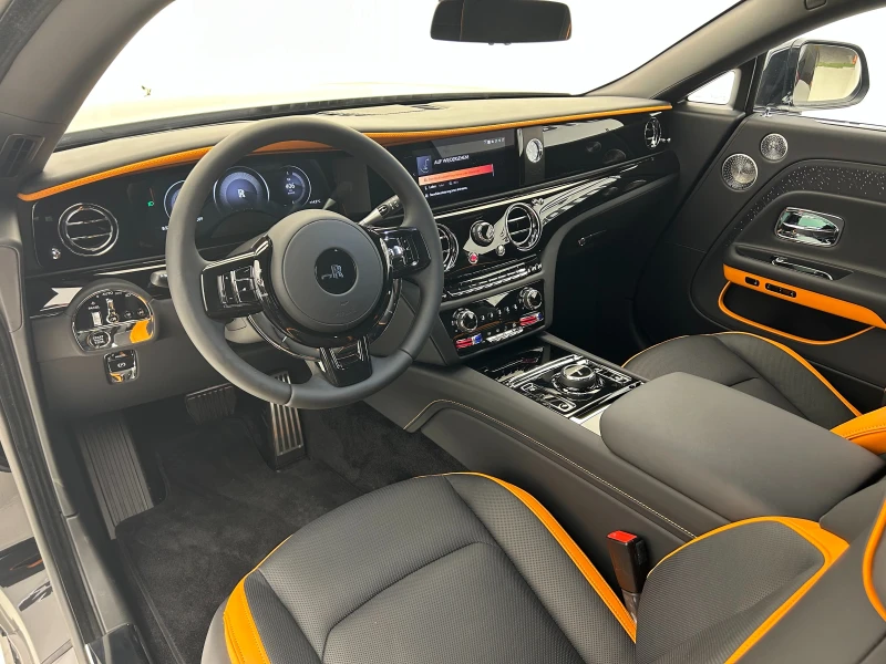 Rolls-Royce Spectre, снимка 13 - Автомобили и джипове - 50396942