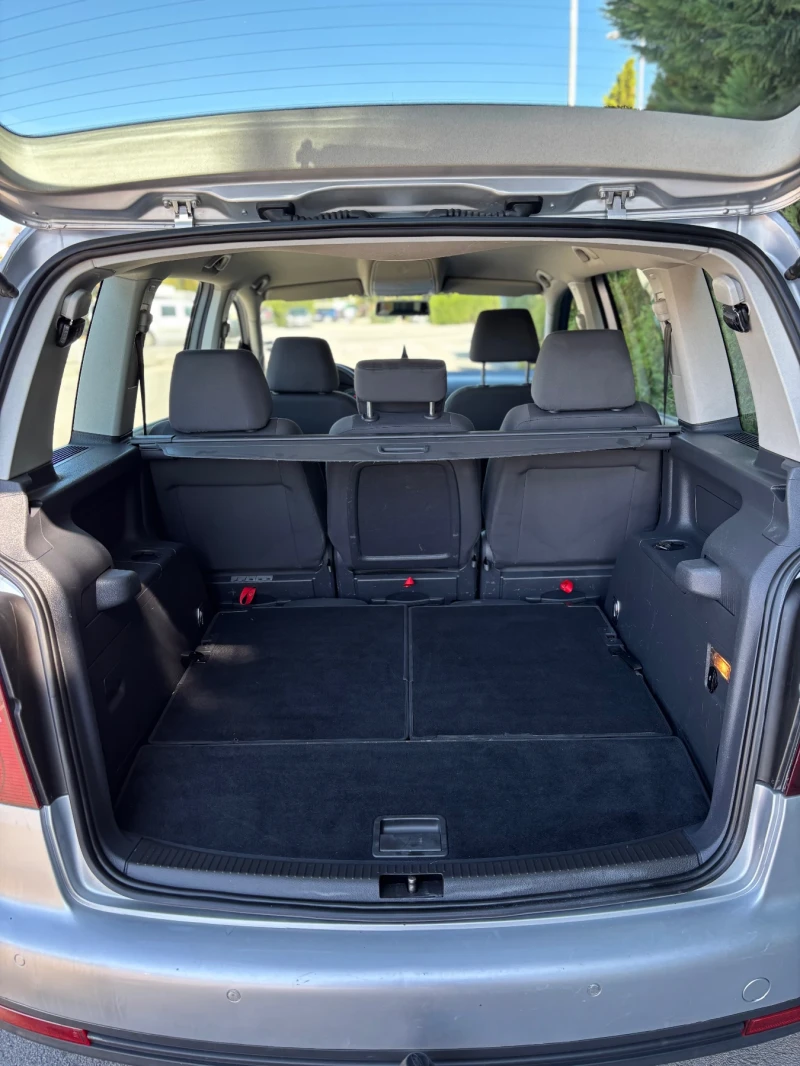 VW Touran 2.0 TDI 140кс , снимка 16 - Автомобили и джипове - 52102968