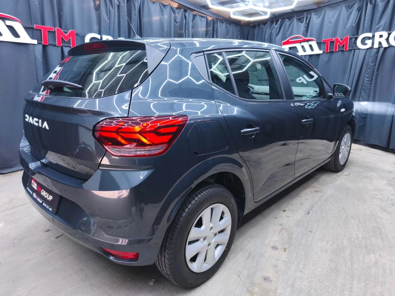 Dacia Sandero Face 1.0i GAS 11000k.m!, снимка 4 - Автомобили и джипове - 52037214