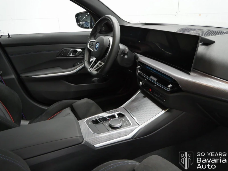 BMW 330 e xDrive Touring M Sport Paket Sportautomatic, снимка 7 - Автомобили и джипове - 52669528