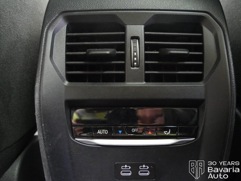 BMW 330 e xDrive Touring M Sport Paket Sportautomatic, снимка 16 - Автомобили и джипове - 52669528