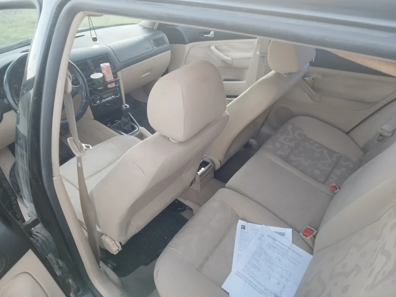 VW Golf, снимка 5 - Автомобили и джипове - 53149875