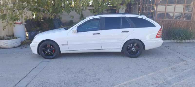 Mercedes-Benz C 200 Дизел, снимка 2 - Автомобили и джипове - 53200914