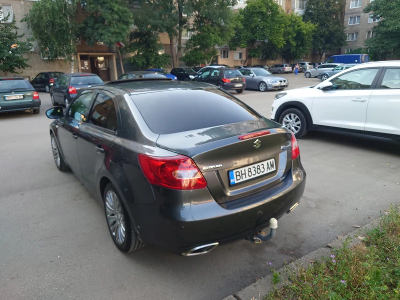 Suzuki Kizashi 2.4/4x4, снимка 2 - Автомобили и джипове - 53556111
