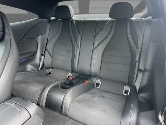 Mercedes-Benz CLE 300e = AMG Line = Premium Plus Гаранция, снимка 11 - Автомобили и джипове - 53600307