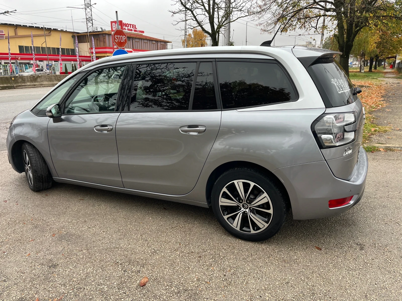 Citroen Grand C4 Picasso 1.6HDI - изображение 6