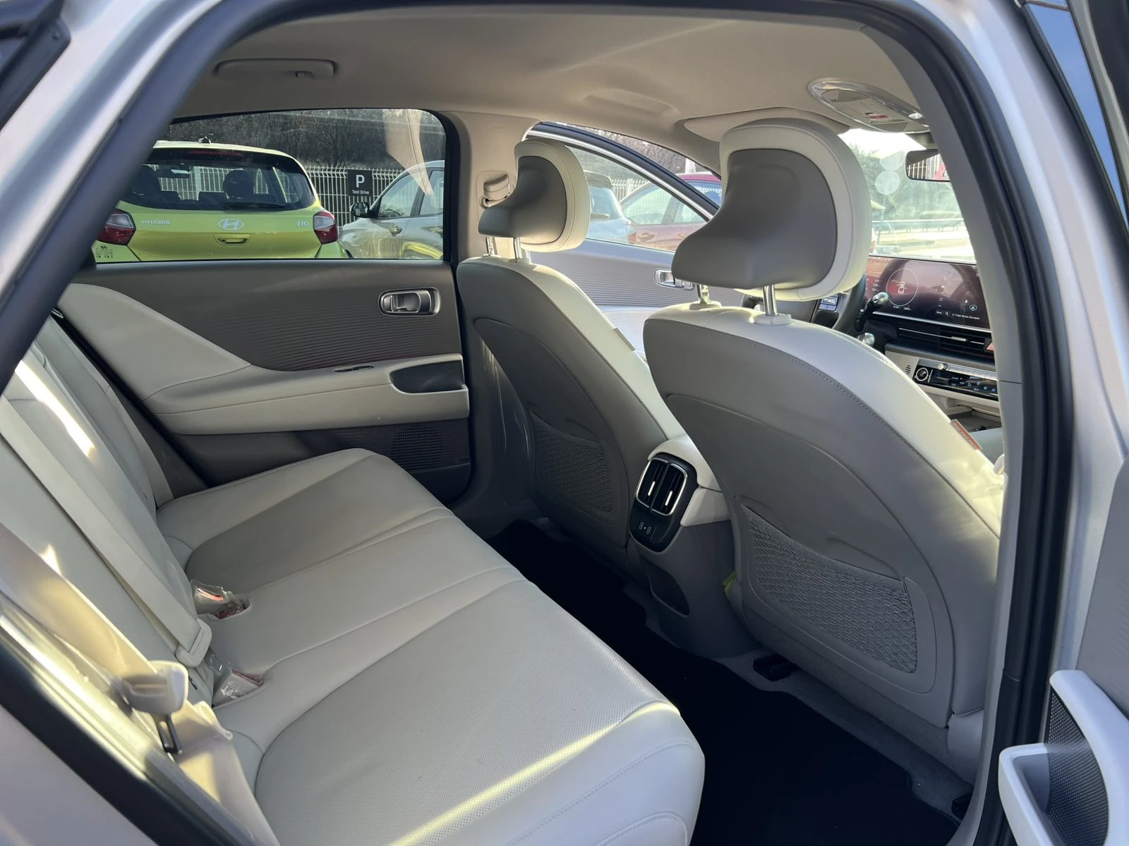 Hyundai Ioniq 6  Premium EV 77kWh RWD - 0 %   | Mobile.bg   12