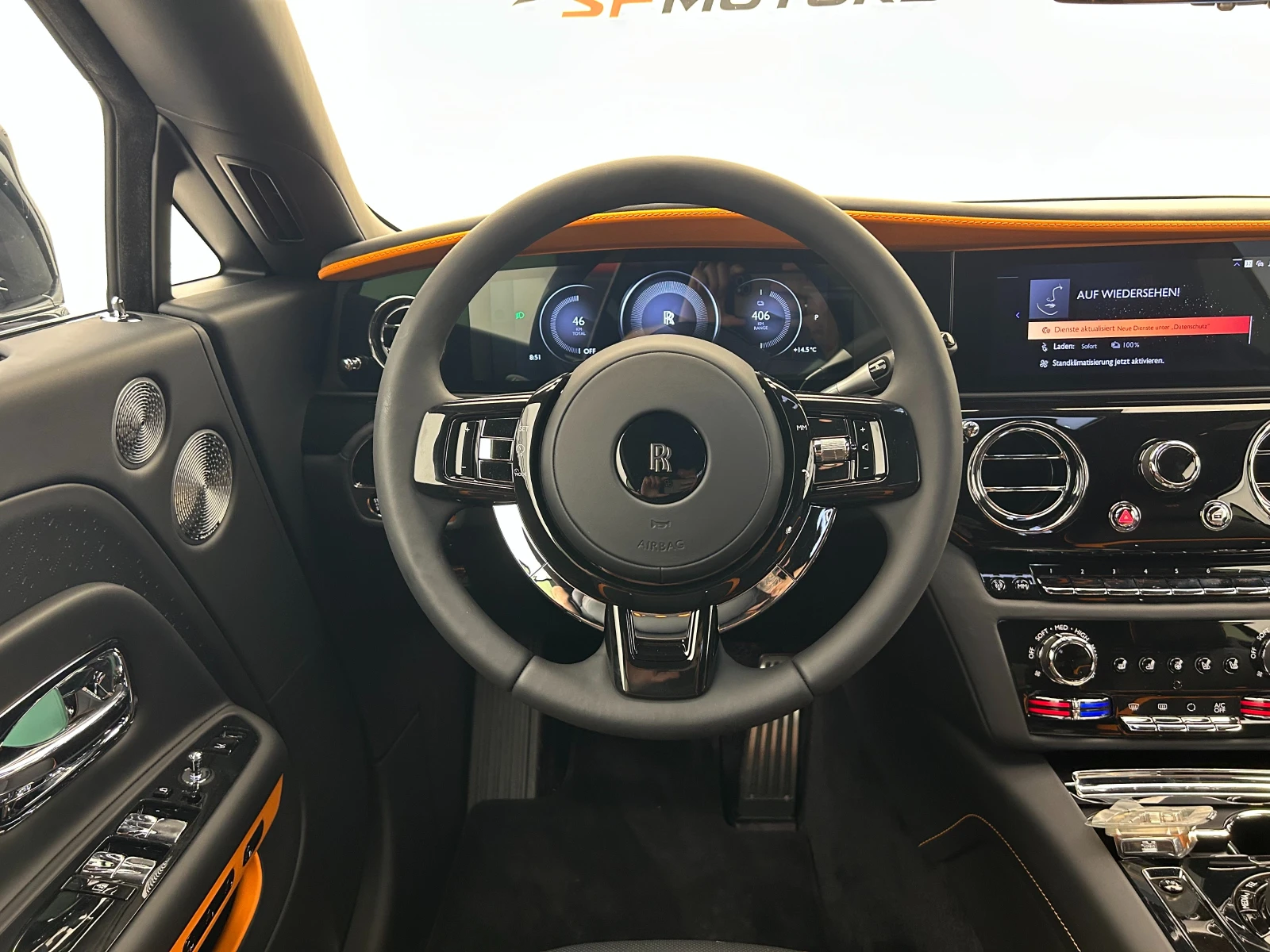 Rolls-Royce Spectre  - изображение 9