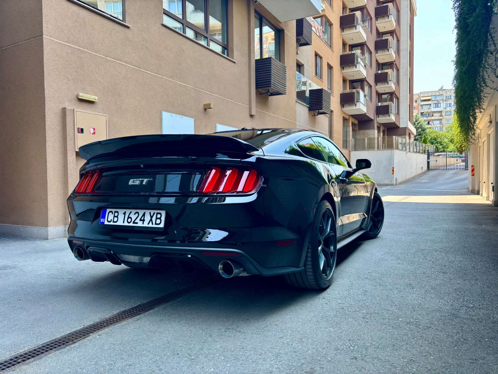 Ford Mustang GT - изображение 9