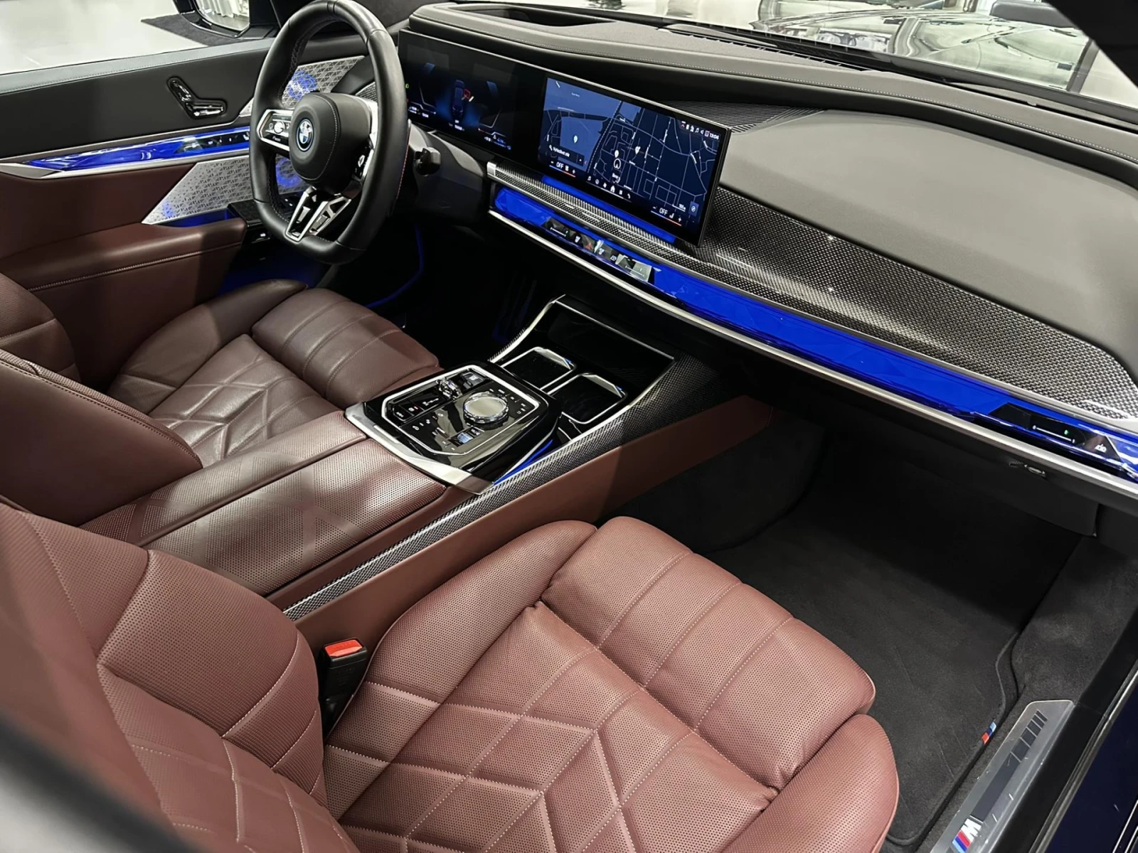 BMW 760 e xDrive M-Sport - изображение 8