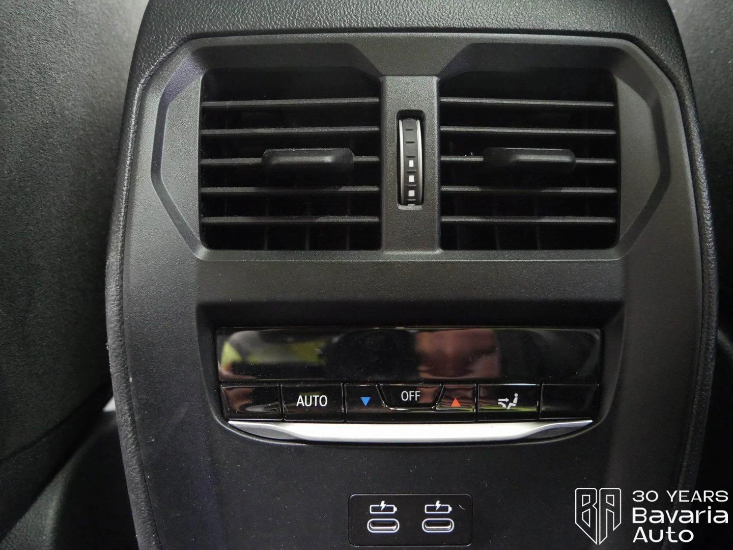 BMW 330 e xDrive Touring M Sport Paket Sportautomatic | Mobile.bg   16