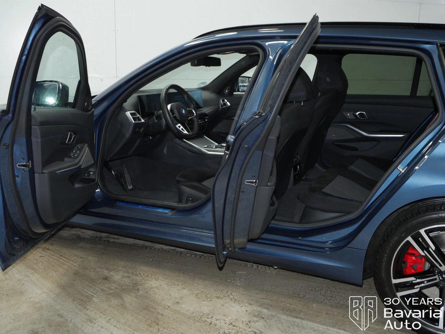 BMW 330 e xDrive Touring M Sport Paket Sportautomatic | Mobile.bg   5