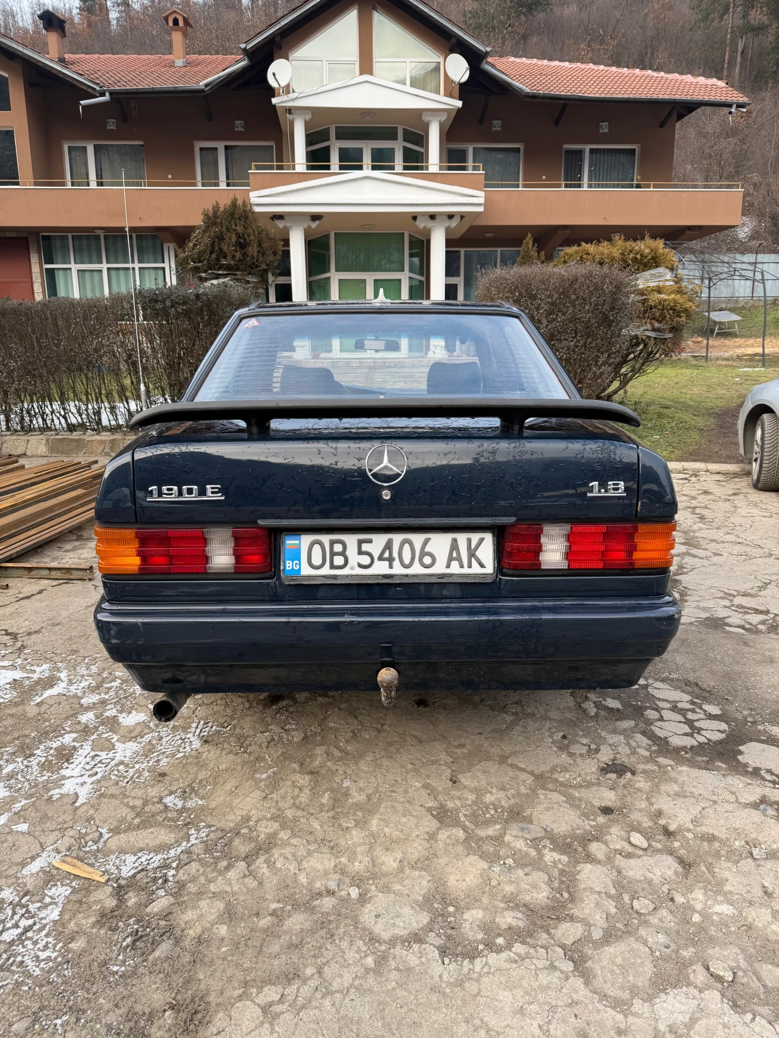 Mercedes-Benz 190  - изображение 4