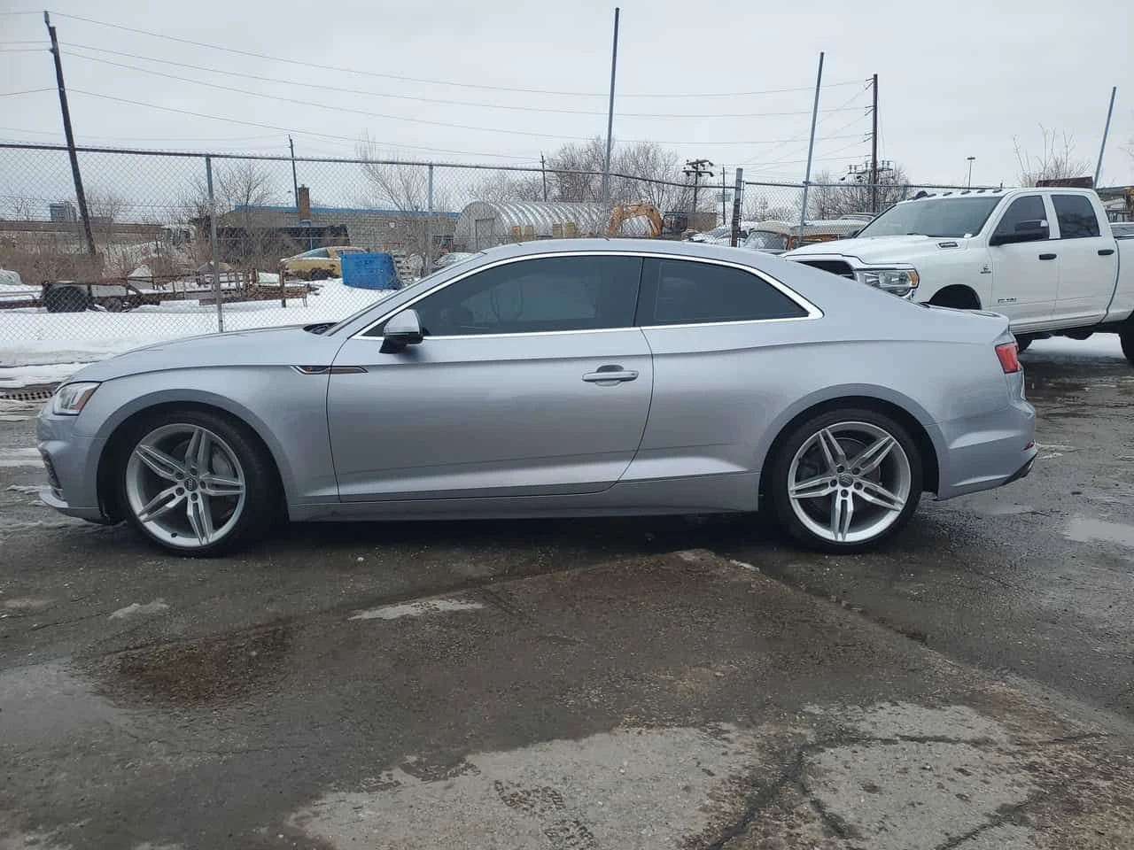 Audi A5 * Progressiv* CARFAX * ��� �����* �������*  | Mobile.bg � ����������� 2