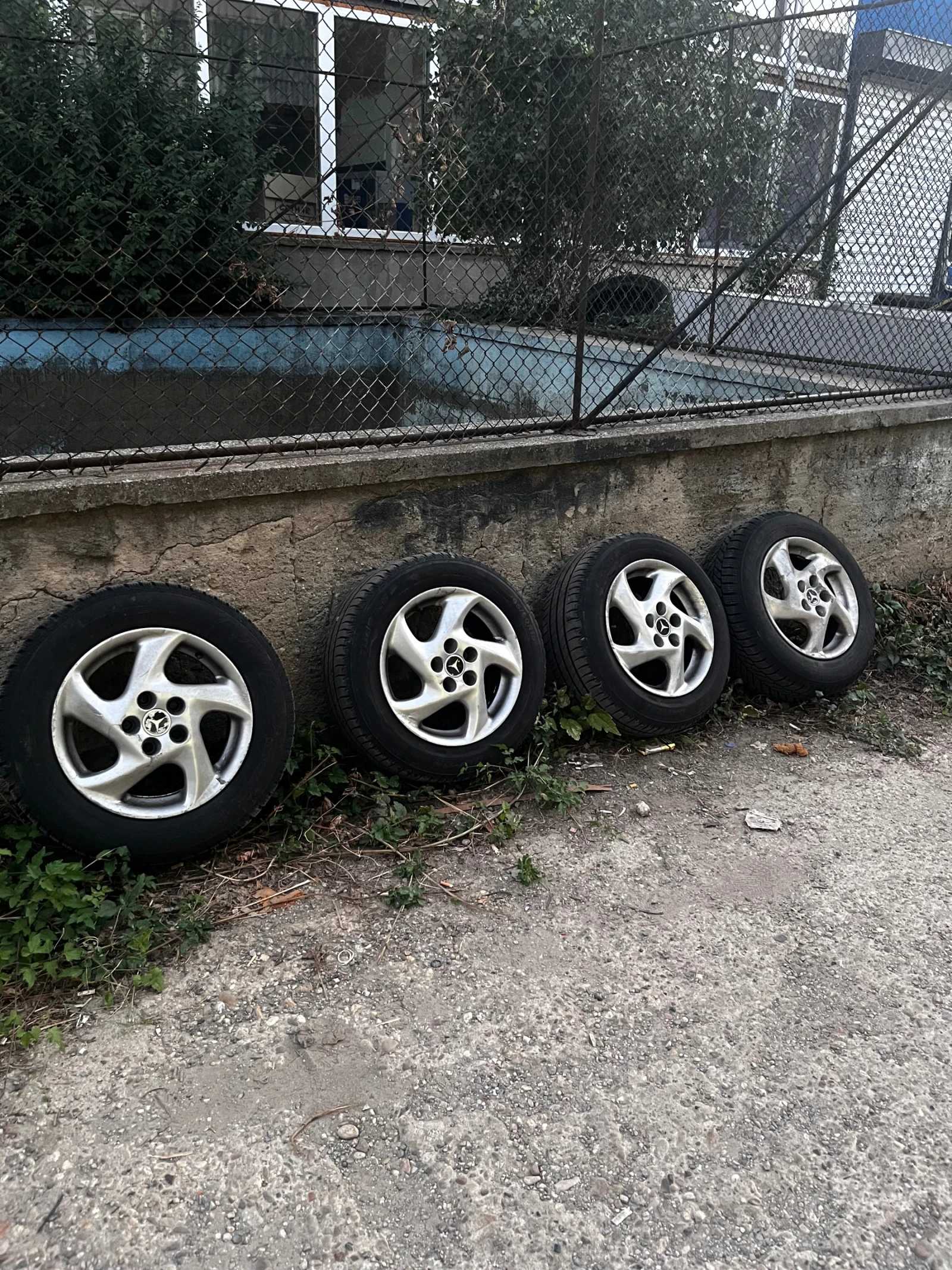 Mercedes-Benz 190 1.8 LPG, снимка 11 - Автомобили и джипове - 54043646