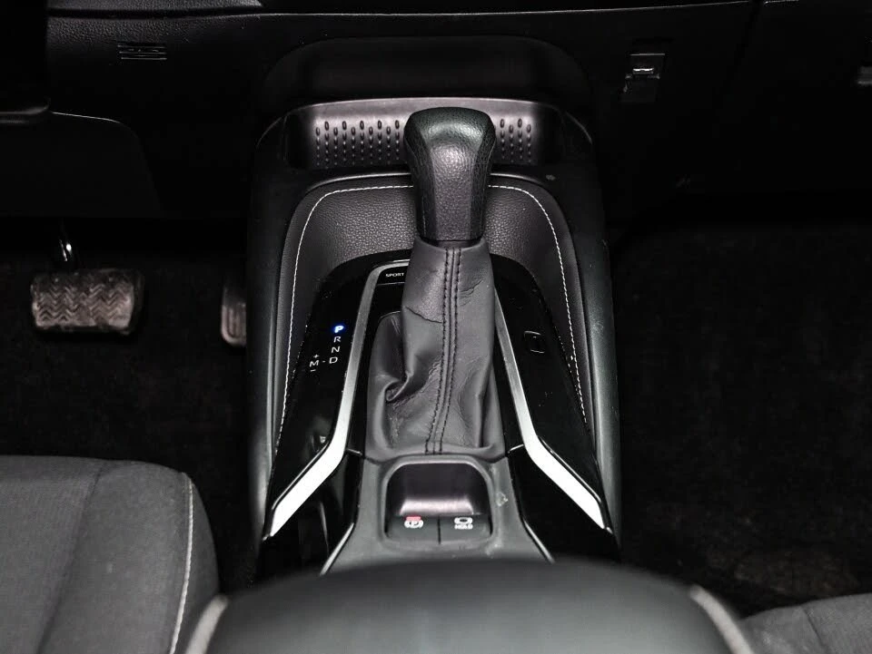 Toyota Corolla АвтоКредит* (ЦЕНА ДО БГ), снимка 14 - Автомобили и джипове - 54070273