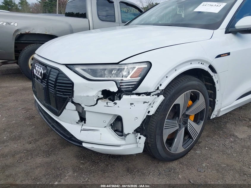 Audi E-Tron Premium Plus Quattro, снимка 6 - Автомобили и джипове - 54377583