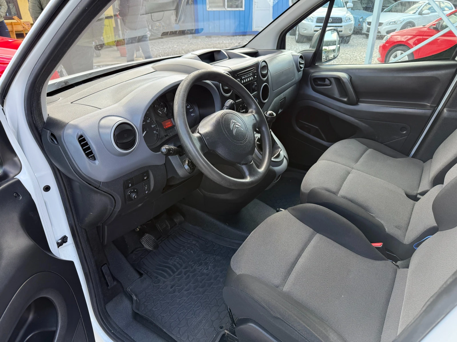 Citroen Berlingo 1.6HDI EURO 6 ! ! РЕАЛНИ КИЛОМЕТРИ ! ! КЛИМАТИК, снимка 12 - Автомобили и джипове - 54426918