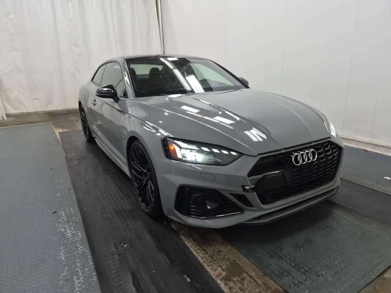 Audi Rs5 /360/DIS/HUD/LASER/B&O/МАСАЖИ , снимка 2 - Автомобили и джипове - 54620362