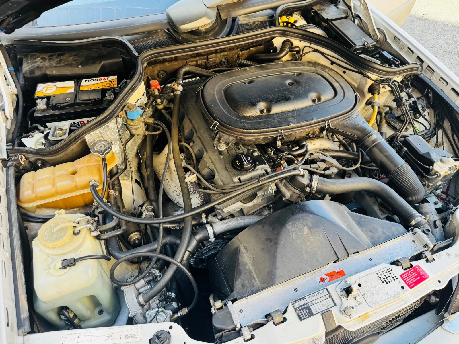 Mercedes-Benz 124 200 , снимка 6 - Автомобили и джипове - 55770534