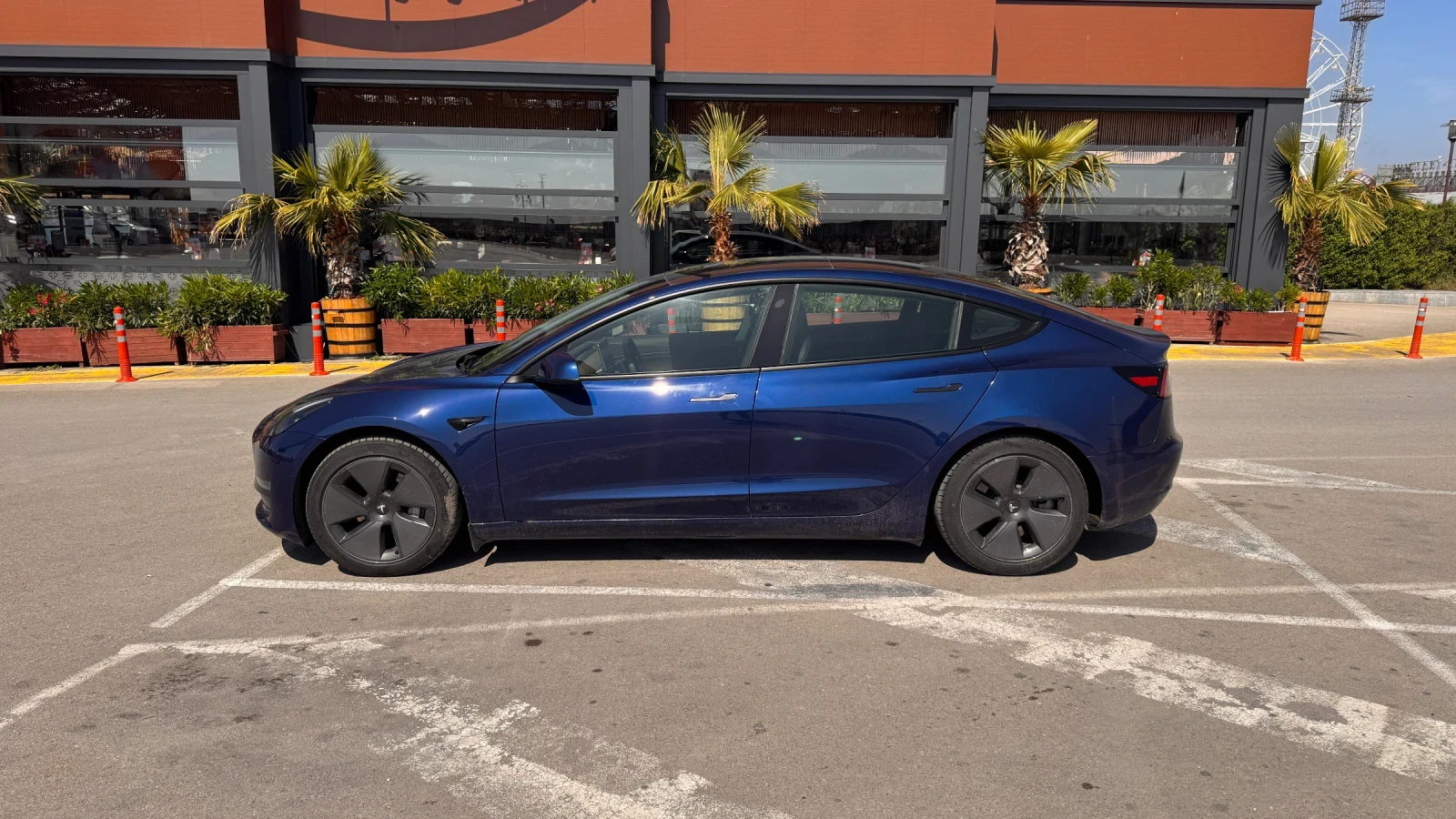 Tesla Model 3, снимка 2 - Автомобили и джипове - 55527291