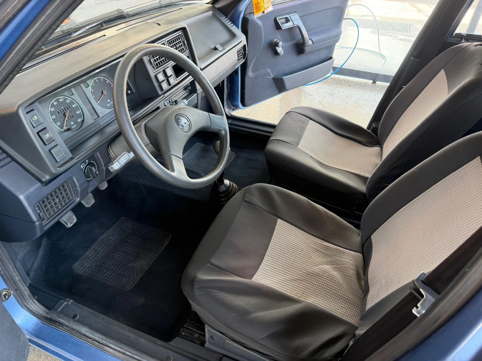 Skoda Forman 1.3, снимка 5 - Автомобили и джипове - 55938286