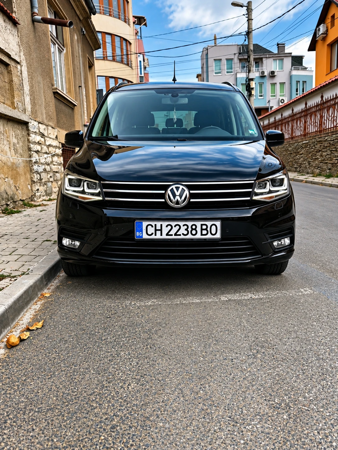 VW Caddy Maxi, снимка 2 - Автомобили и джипове - 55980034