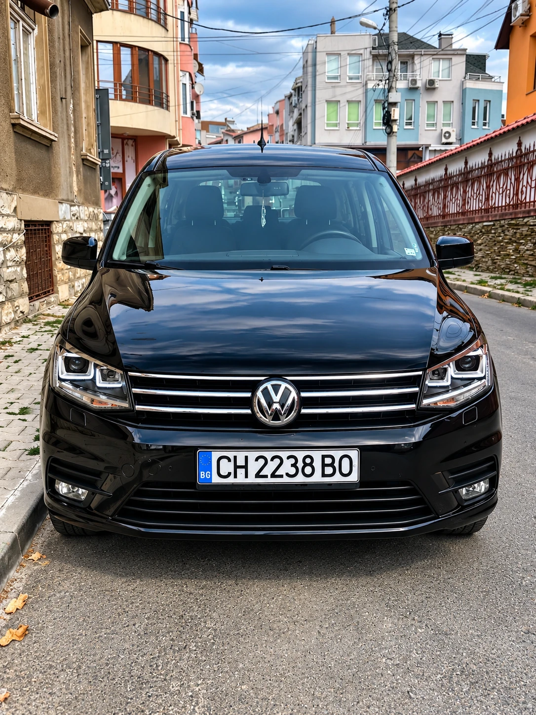 VW Caddy Maxi, снимка 3 - Автомобили и джипове - 55980034