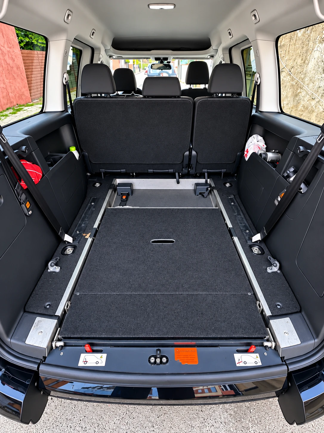 VW Caddy Maxi, снимка 10 - Автомобили и джипове - 55980034