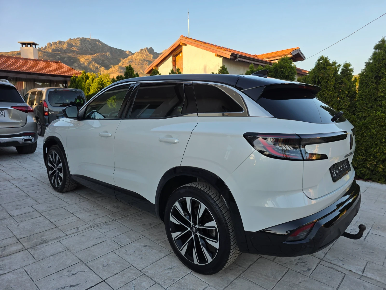 Renault Austral 1.2 MILD HYBRID , снимка 8 - Автомобили и джипове - 55992908