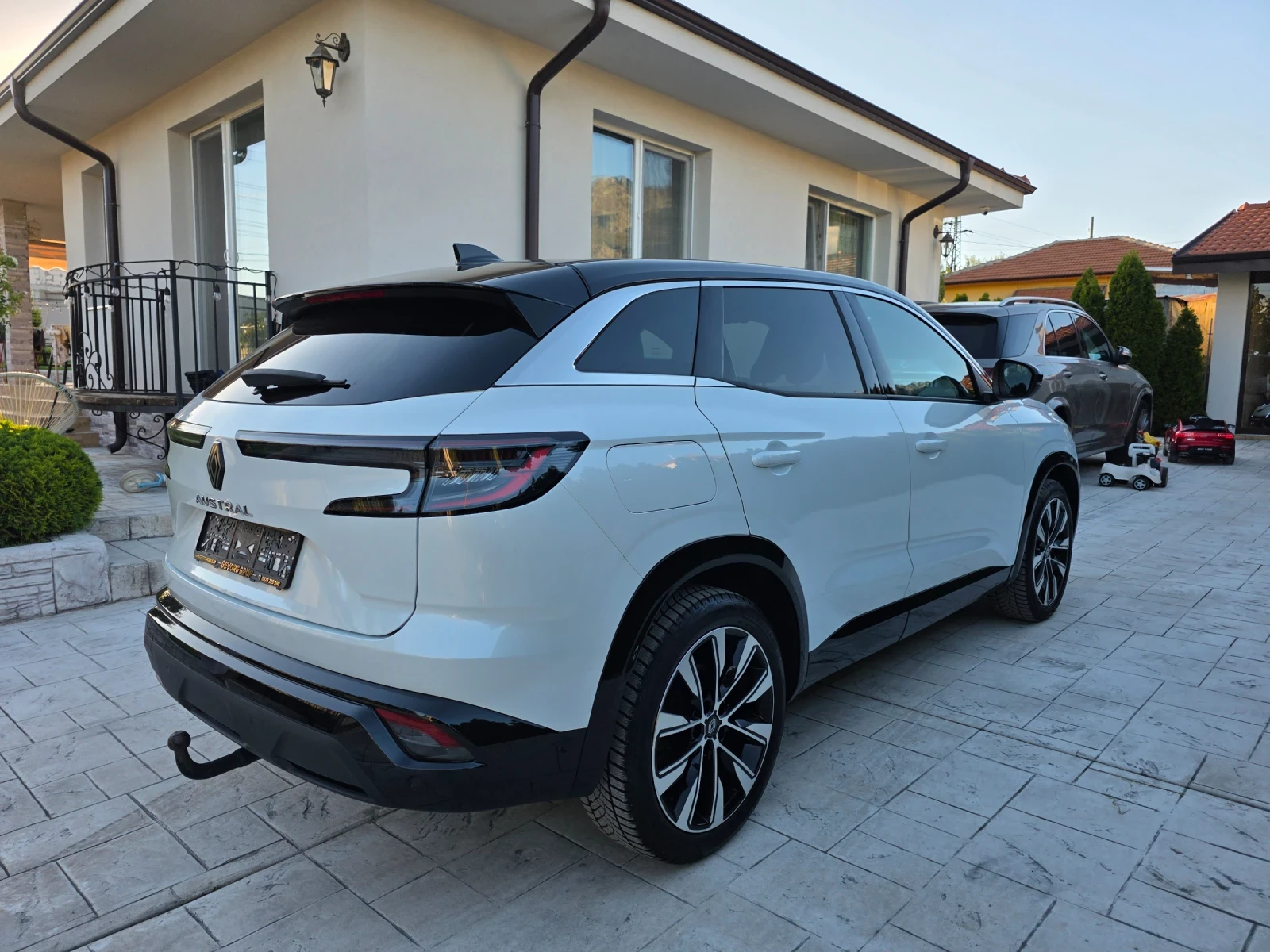 Renault Austral 1.2 MILD HYBRID , снимка 4 - Автомобили и джипове - 55992908