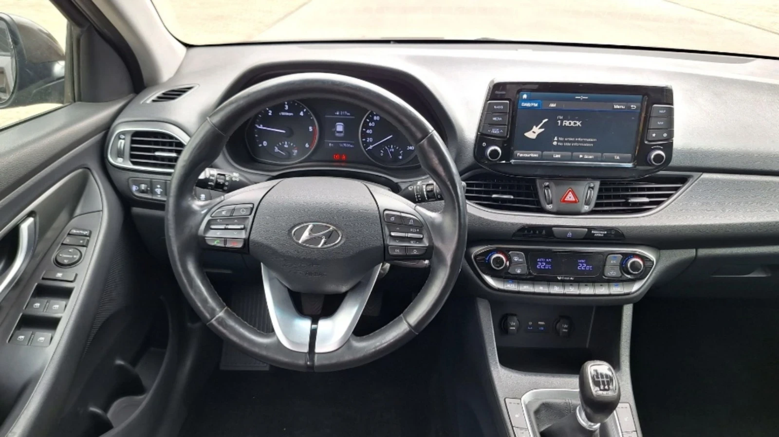 Hyundai I30 1.6 Нави.камера.подгрев, снимка 13 - Автомобили и джипове - 56088211