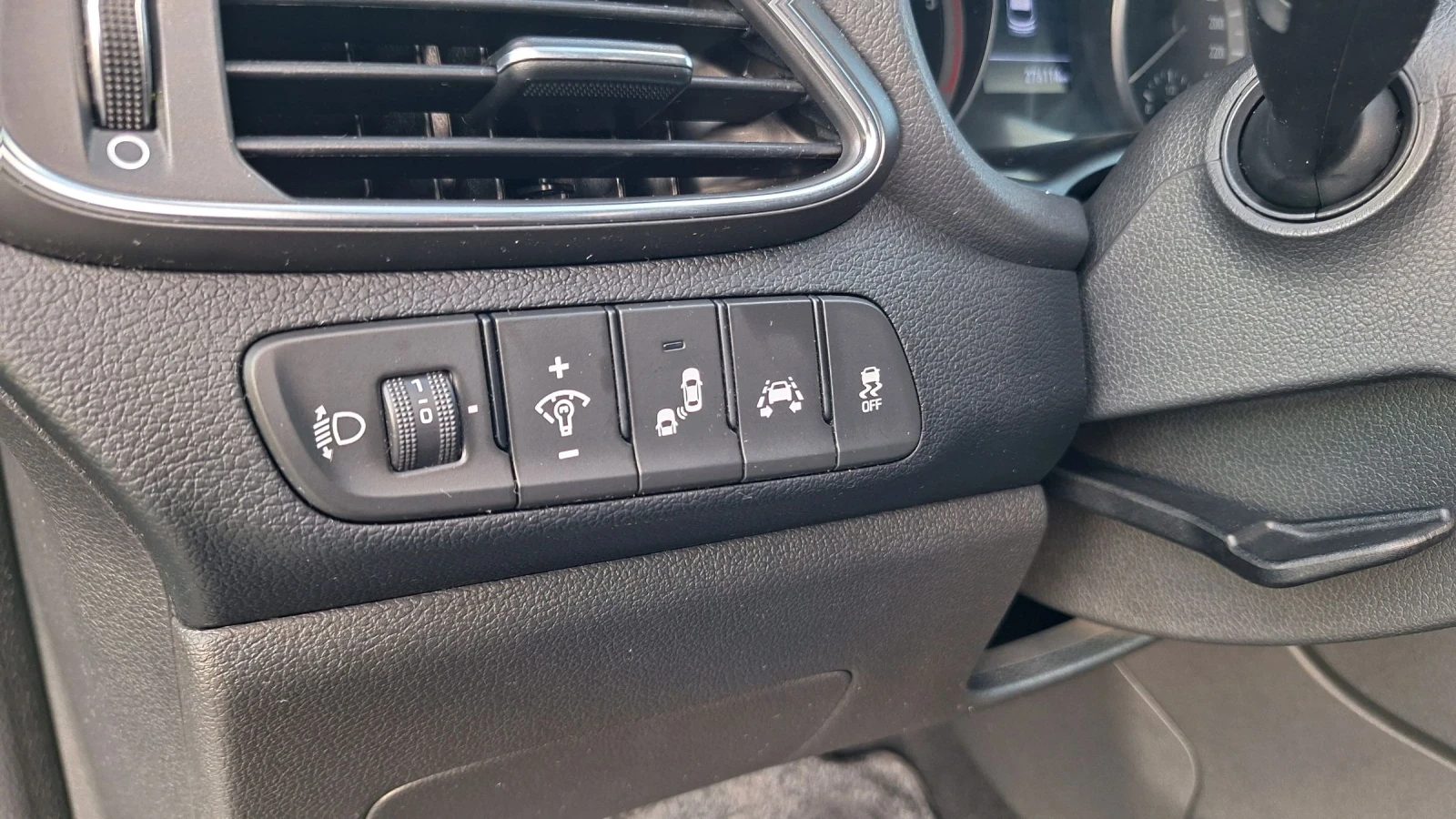 Hyundai I30 1.6 Нави.камера.подгрев, снимка 17 - Автомобили и джипове - 56088211