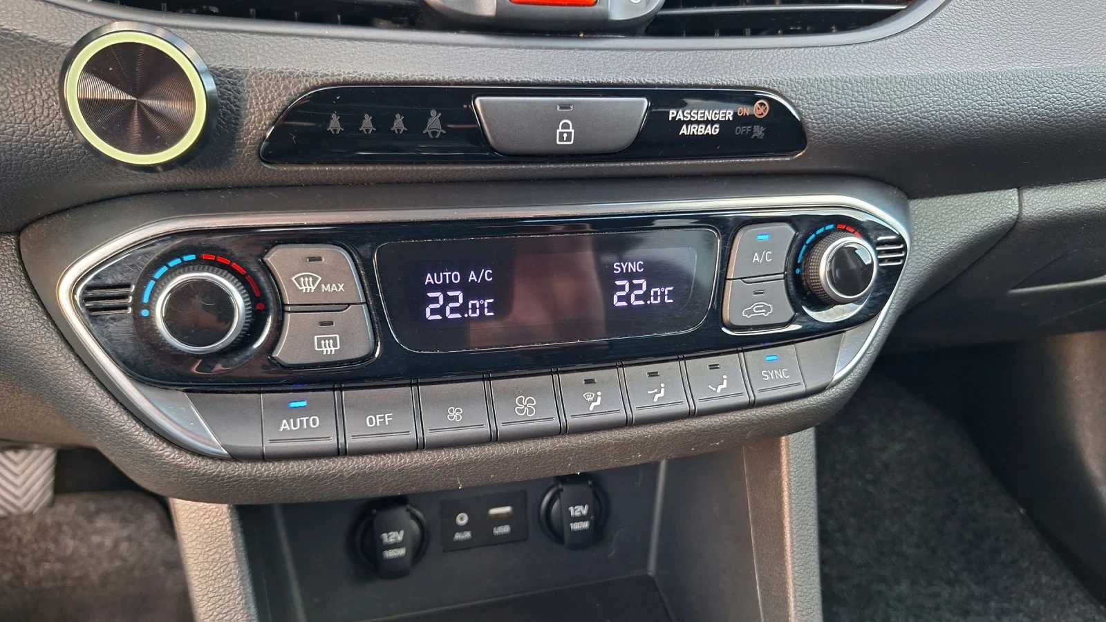Hyundai I30 1.6 Нави.камера.подгрев, снимка 16 - Автомобили и джипове - 56088211