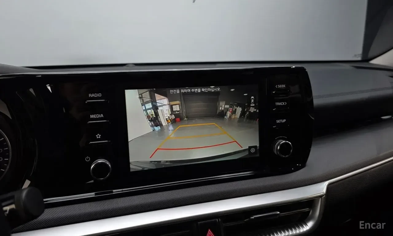 Kia K5 2.0* LPI* LANE* ASSIST* ПОДГРЕВ* КАМЕРА* КЕЙЛЕС* , снимка 8 - Автомобили и джипове - 56183666