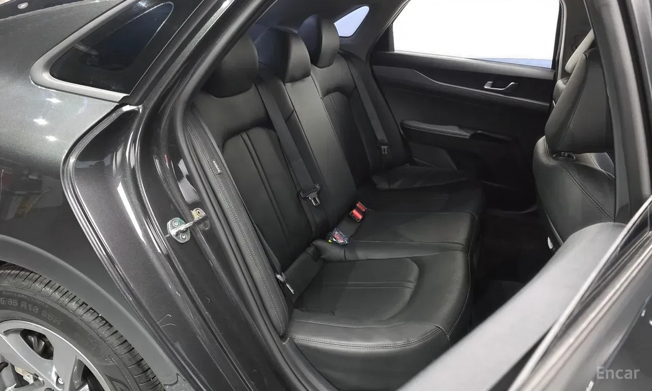 Kia K5 2.0* LPI* LANE* ASSIST* ПОДГРЕВ* КАМЕРА* КЕЙЛЕС* , снимка 12 - Автомобили и джипове - 56183666