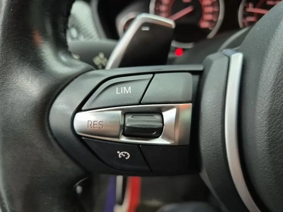 BMW 320 M SPORT | HEAD UP | , снимка 14 - Автомобили и джипове - 56283339