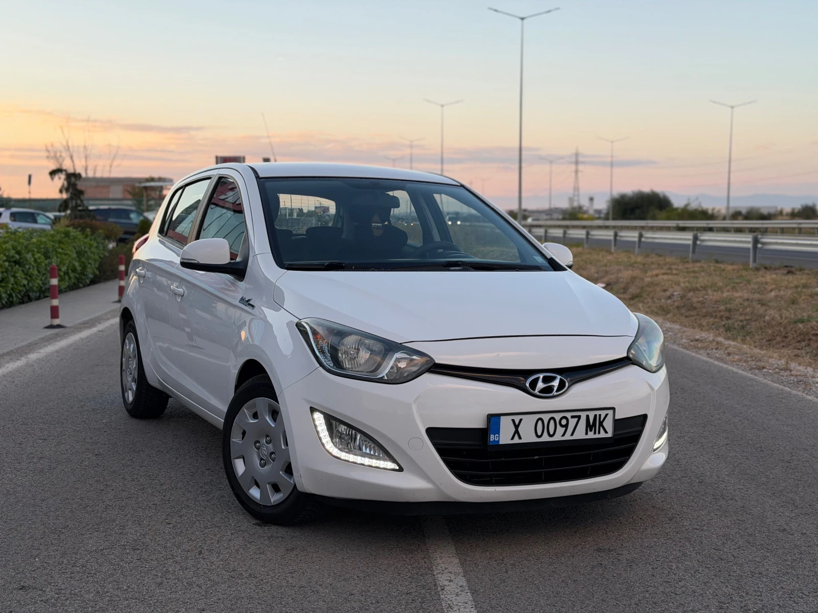 Hyundai I20, снимка 2 - Автомобили и джипове - 56298734